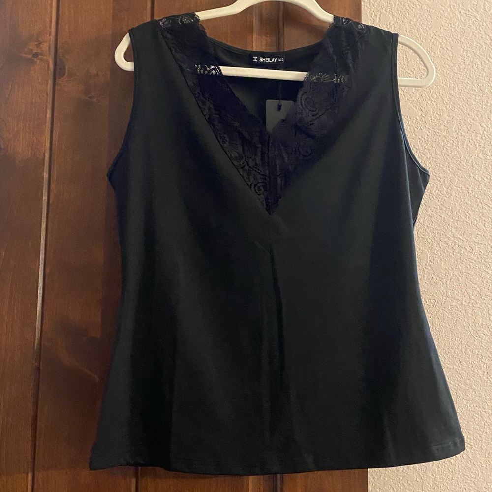 NWT Sheilay Lace Trim Tank
